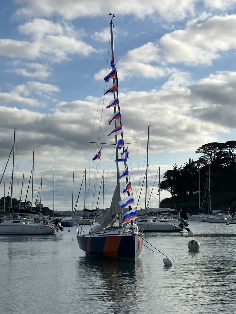 Marcel Dinahet - Dessins et drapeaux